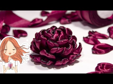 Видео: Цветы из атласных лент | Kulikova Anastasia