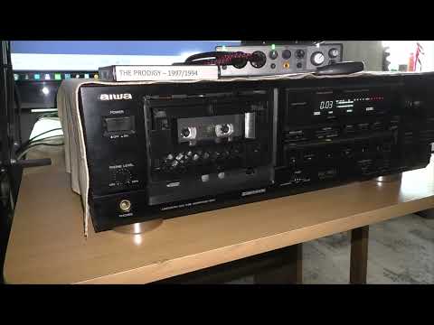 Видео: Показываю магнитофон AIWA AD-F910. Как оцифровать кассету