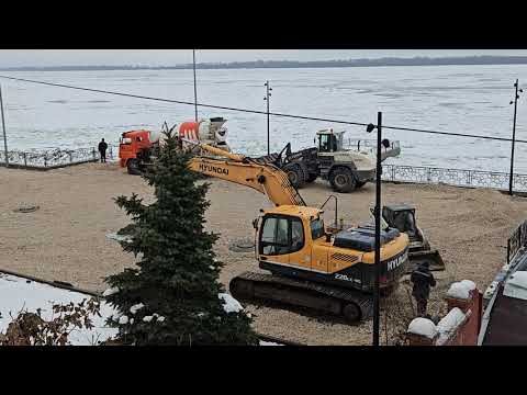 Видео: г. Вольск. Набережная. Пешеходная зона. Городская площадь. 20 декабря 2023 г.