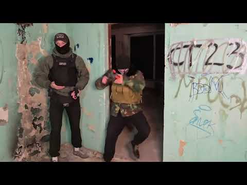 Видео: Тактика противодействия вооруженному преступнику 