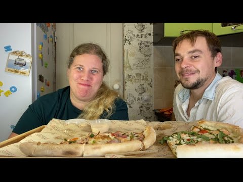 Видео: Сегодня вкусные Пиццы 🍕 и разговоры про зарплаты, бедность и кредиты🤪#Семьятарлавиных #мукбанг