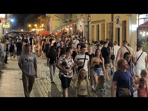 Видео: Львів 2024: нічне життя на вулиці Староєврейській Lviv nightlife