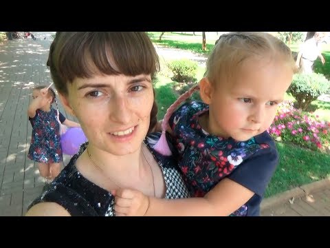 Видео: ВЛОГ Куда мы летим Новая прическа девочек Что Алина  и Юля делают в самолете VLOG