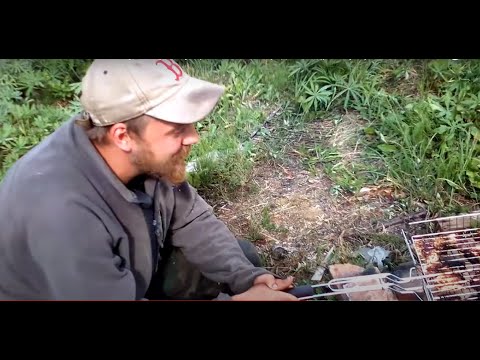 Видео: КУХНЯ ОТШЕЛЬНИКА  снято у "Живу на хуторе в Латгалии"  редкие кадры ! Хутор LV