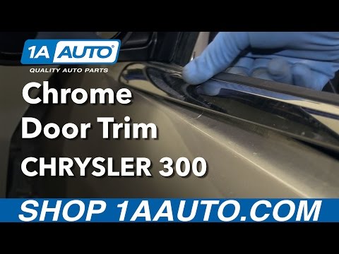 Видео: Как заменить обивку передней двери Chrysler 300 05-10