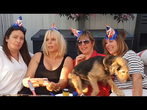 Видео: 608. В ГОСТЯХ У СОСЕДЕЙ- АНГЛИЧАН. ХОЗЯЕВА БЫЛИ НА ВЫСОТЕ!