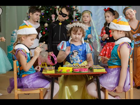 Видео: "Новорічна вечірка з Бабою Ягою"(старша гр) 2023рік.