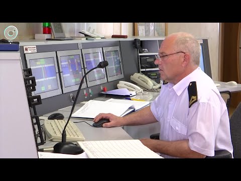 Видео: Судоходный сезон через ворота Новосибирского шлюза - открыт. Какие корабли и куда отправятся?