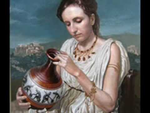 Видео: Сорина Богомилова - Девойкя се Богу помолила