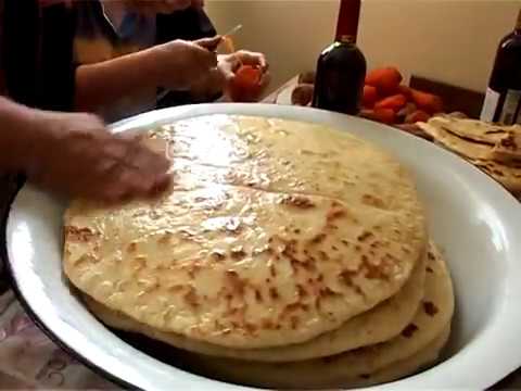 Видео: Праздник первой борозды в с. Унчукатль Лакского района, 2008 г.  часть 1