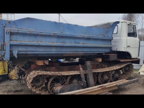 Видео: Внук поставил дедовский грузовик МАЗ на ГУСЕНИЦЫ