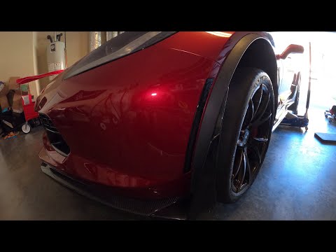 Видео: Установка светодиодных габаритных огней на C7 Corvette