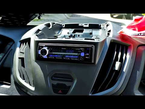 Видео: Ford Transit 2021 установка магнитолы