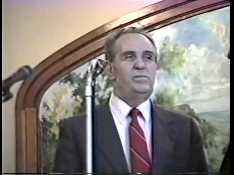 Видео: Семья Джулай в Торонто.  Декабрь 1992