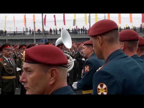 Видео: 9 мая 2012. Краповые береты. После парада