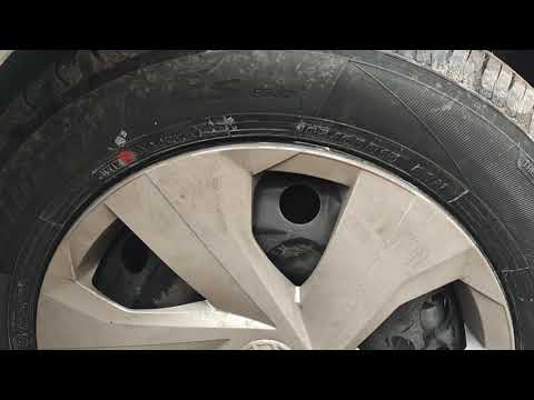 Видео: Переобул VW POLO на летние   шины Yokohama Bluearth ES32 185/65 R15 88H