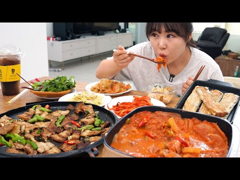 Видео: Мукбанг🍚Корейская домашняя еда с большим количеством гарниров🥩Тушеное кимчи, рыба-сабля, pork belly