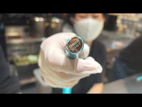 Видео: 【PAPABUBBLE】Как приготовить шоколадно-мятные конфеты Amezaiku в Японии【видео по изготовлению конфет】