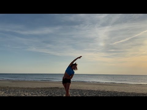 Видео: Зарядка для бодрого утра