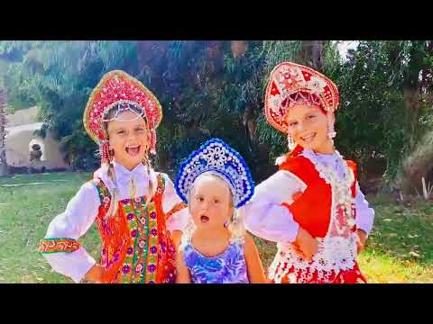 Видео: Милана и Мирослава Захаренко поют песню "Матушка Земля ". Milana and Miroslava  Zakharenko .