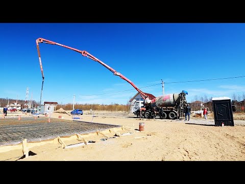 Видео: Братья. Сделали дренаж. Залили фундамент.