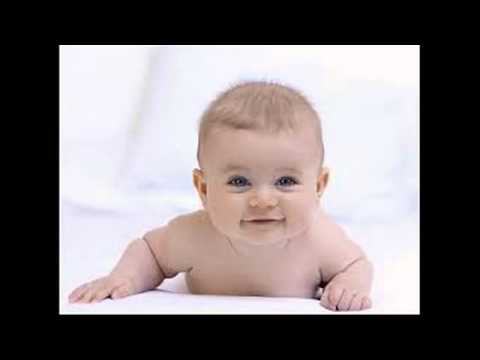 Видео: Папа и  его сын Никита поздравляют маму