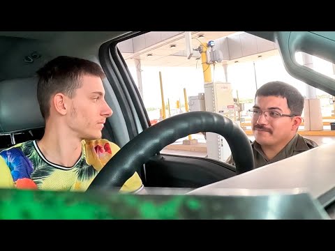 Видео: «-Ты гражданин США?» - Попался на границе Мексики.