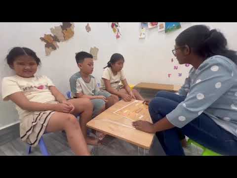 Видео: Общение на английском языке в Фантьете: Анна, Феликс и Эльза практикуются в разговоре о «В пекарне»