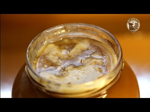 Видео: Закисает, Мёд с 16% влажностью, резкий набор до 23% и начинается процесс закисания. Что делать?