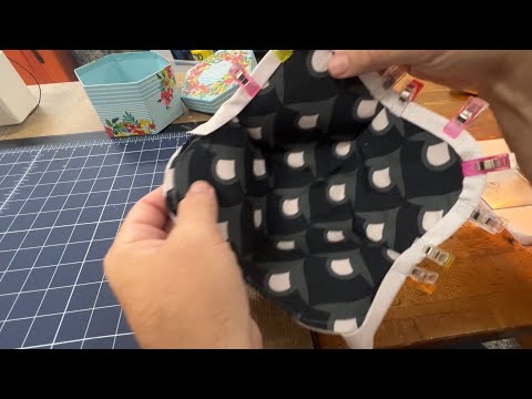 Видео: Сшейте чехол для миски с помощью косой бейки — выворачивать не нужно!!!
