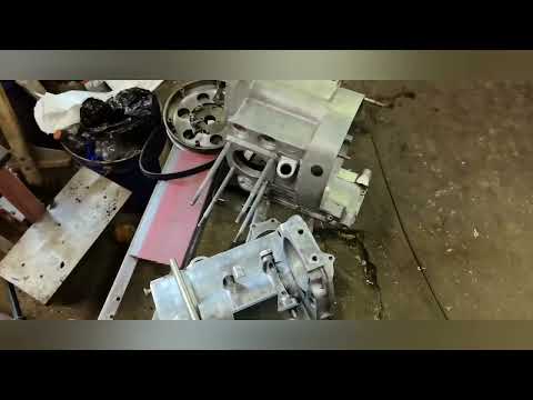 Видео: Видео инструкция по установке генератора на ремне на днепр 6в. 