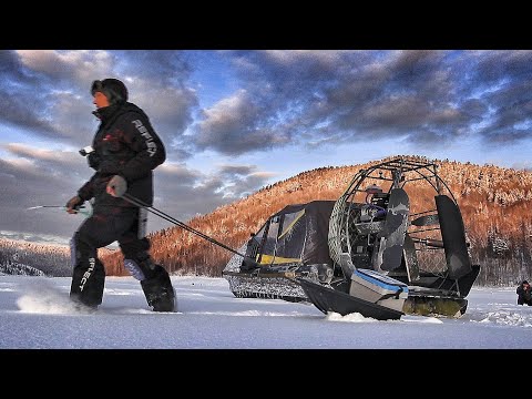 Видео: ЛЕСКИ ТРЕЩАТ, ЛЕЩИ НА ЛЁД НЕ СПЕШАТ! ИСКАЛИ И НАШЛИ! Рыбалка на леща на водохранилище