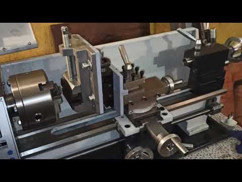 Видео: Фрезерная приставка к токарному WM210 х 400