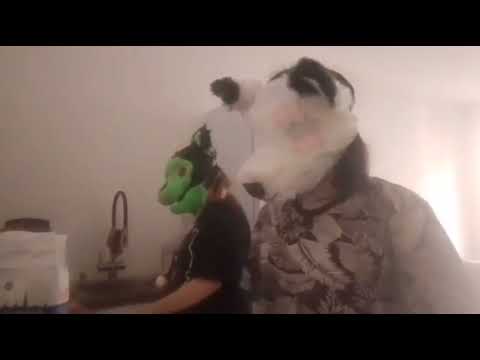 Видео: ГОТОВИМ С ЛЕО В СЬЮТАХ/Балуемся с Лео/IRL