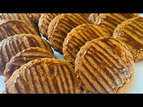 Видео: Медові коржики до чаю || Honey cookies