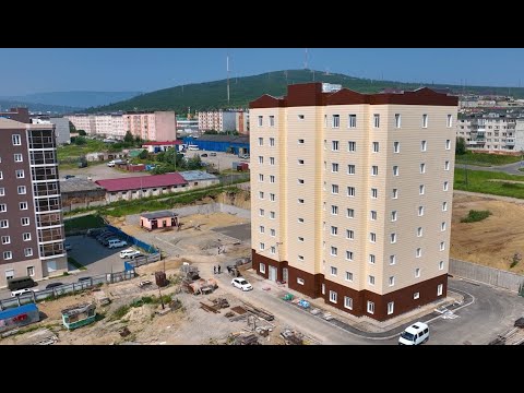 Видео: Все квартиры распроданы. Один из магаданских долгостроев готовится к встрече новоселов.