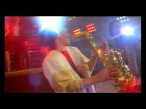 Видео: Руслан Горобец  Падает снег