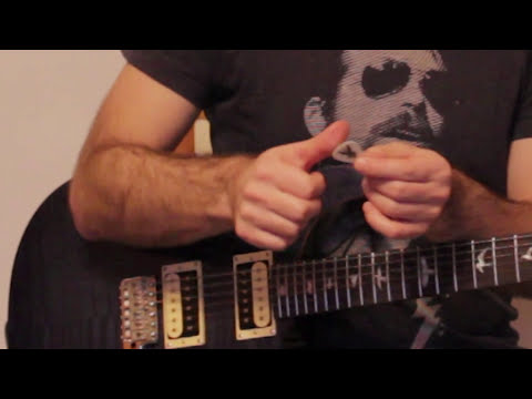 Видео: Уроки гитары 8. Медиатор vs пальцы