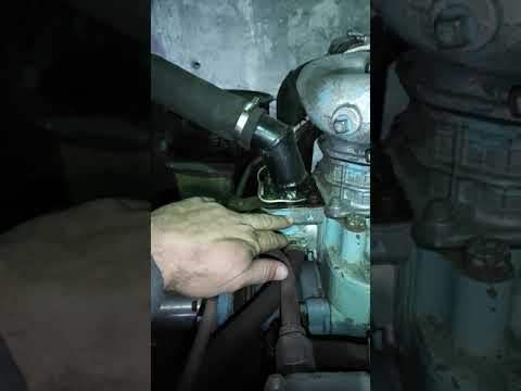 Видео: Установка зиловского компрессора на Д- 245, часть 2 (обзор)