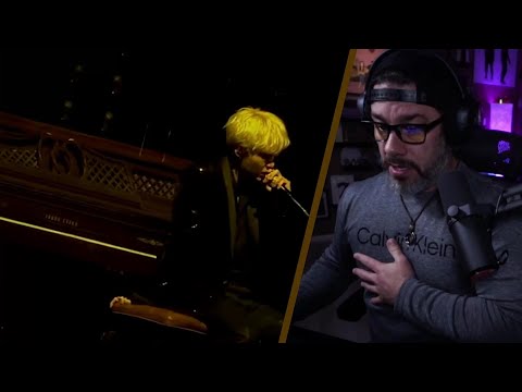 Видео: Реакция режиссера — Шуга из BTS — «First Love» (LIVE at The Wings tour 2017)