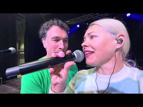 Видео: Марина Дрождина на гастролях группы Hi-Fi Vlog из Архангельска 