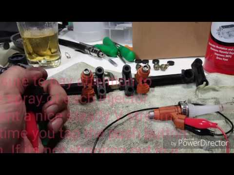 Видео: Suzuki GSXR 750 04 05 Очистка топливной форсунки