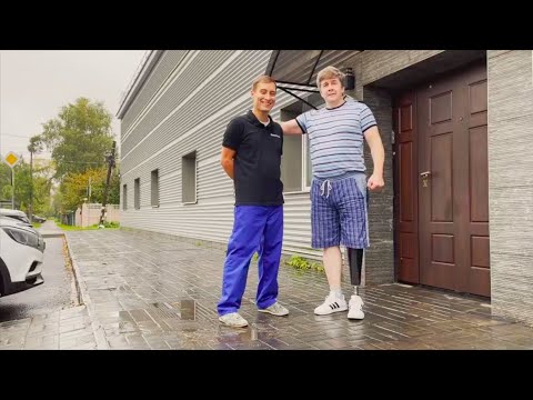 Видео: Этапы протезирования. Выдача протеза со стопой Echelon от Blatchford