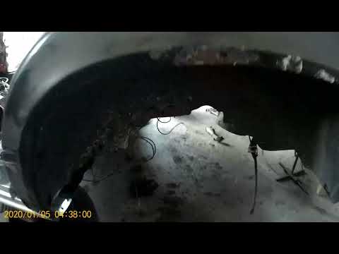 Видео: Установил передние лонжероны на Mersedes 124 (универсал).