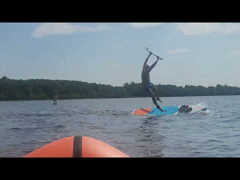 Видео: Деревня (июнь 2025)