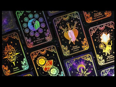Видео: Обзор колоды «Crystalstruck Tarot» ✨💎✨ Таро Кристаллов.