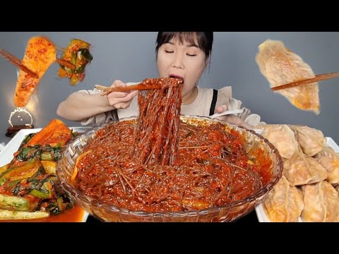 Видео: Хахаэ нэнмён☺ 미친 Сумасшедшие пельмени 🥟 Кимчи мокбан
