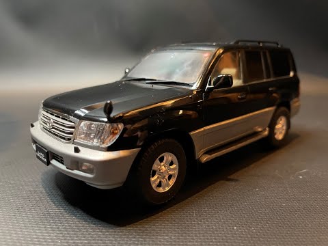 Видео: Сборка и обзор TOYOTA LAND CRUISER 100: 1\24 (FUJIMI)