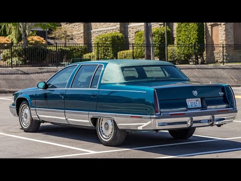 Видео: Cadillac Fleetwood 1993–1996 годов: скучаете ли вы по этим плюшевым автомобилям с задним приводом?