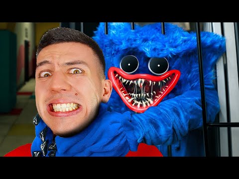 Видео: ИГРАЯ КРИЕНИЦА В POPPY PLAYTIME В 03:00 ПРЕЗ НОЩТА!